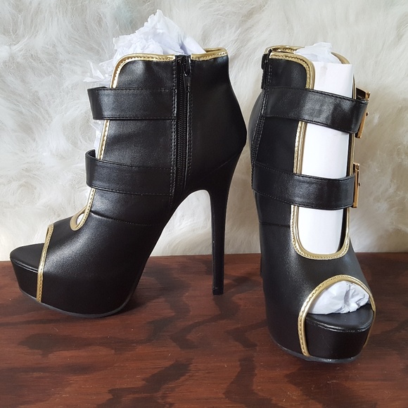 City Snapper Shoes - Black and Gold Heels Peep Toe Boot Style  NIB